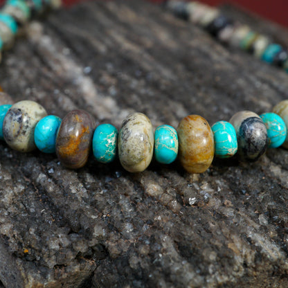 Rare "Frog Serpentine" and Kingman Turquoise Necklace