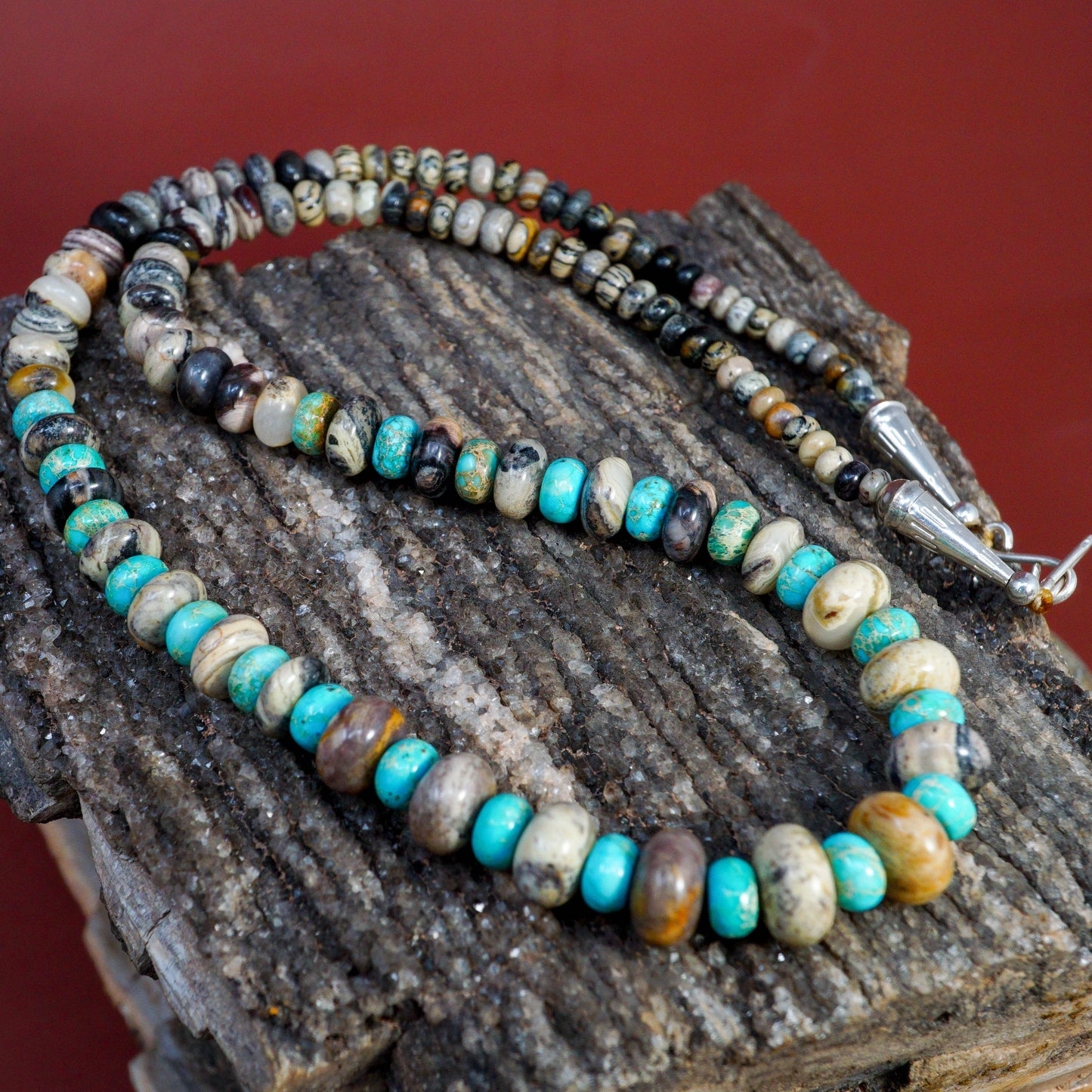Rare "Frog Serpentine" and Kingman Turquoise Necklace