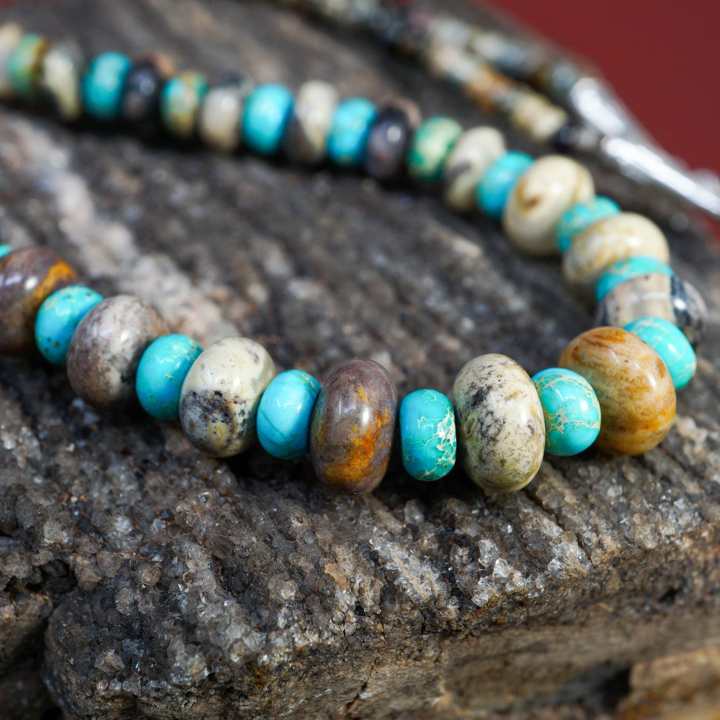 Rare "Frog Serpentine" and Kingman Turquoise Necklace