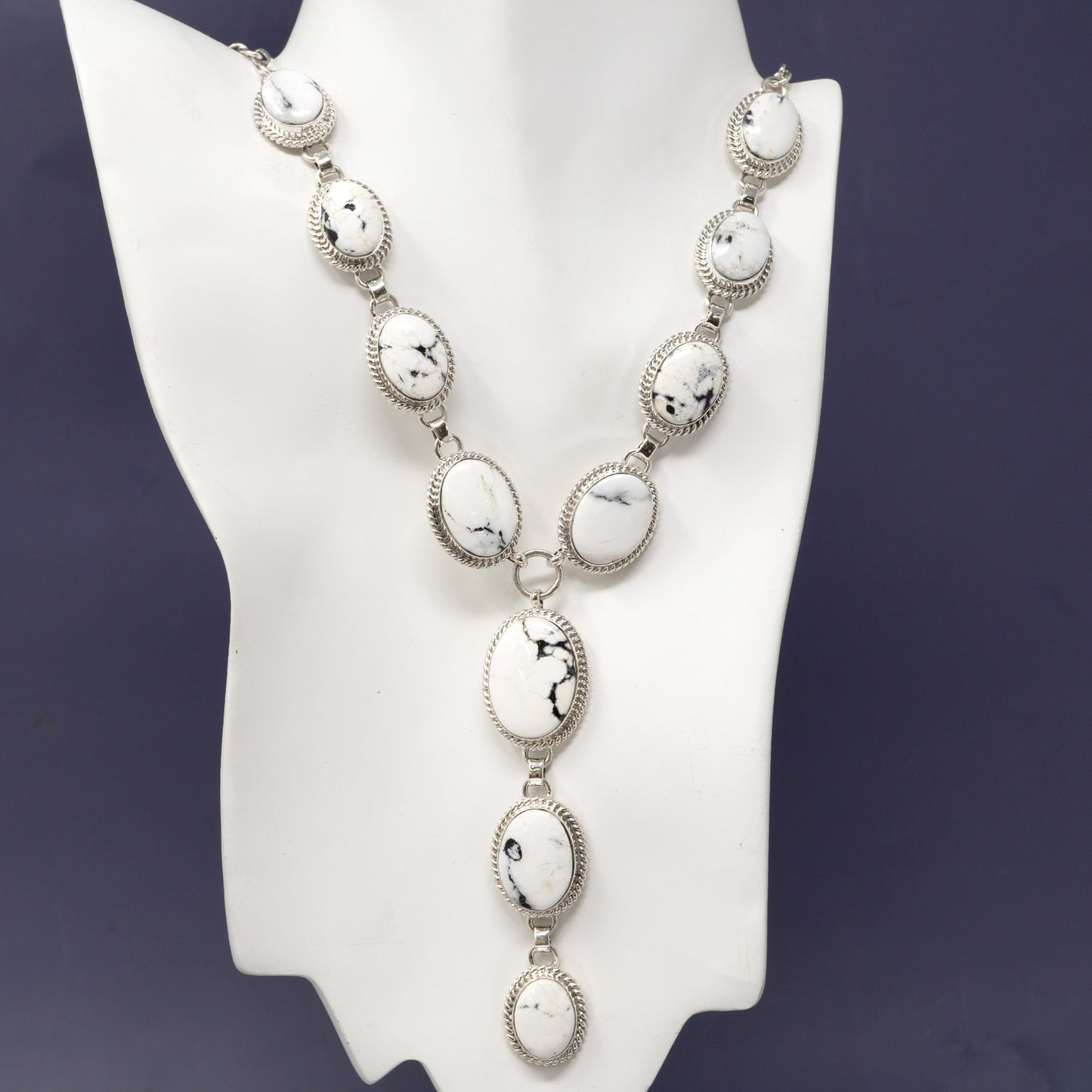 White Buffalo in Linked Silver Necklace & Earring Set | RuB