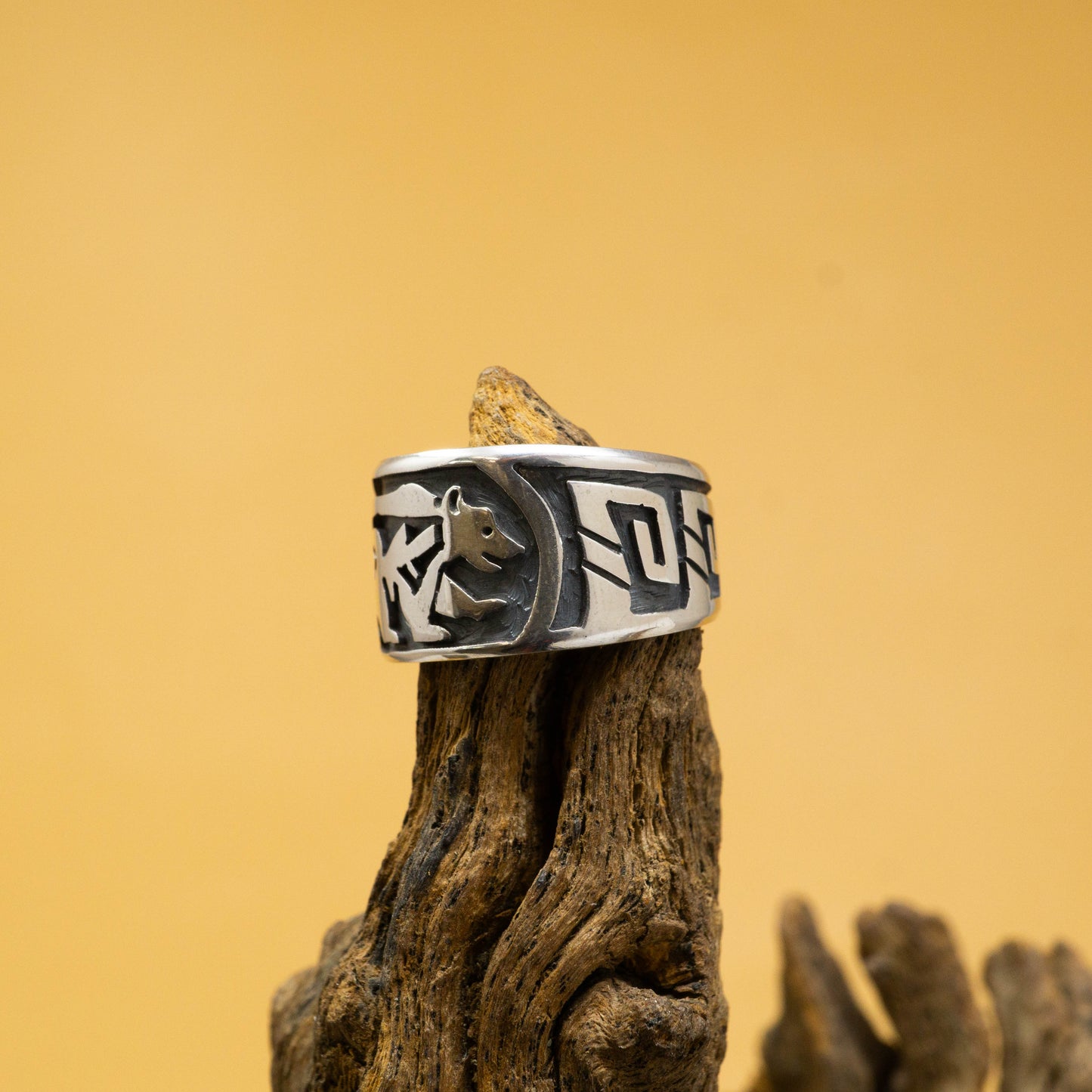 Navajo Sterling SIlver Inlay Bear Ring - Size-8.25