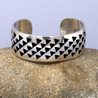 Triangle Pattern Polished Silver Cuff Bracelet by Koinva