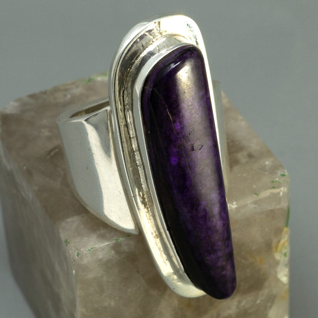 Slender Sugilite Modern Setting Silver Ring by Tommy Jackson | Size 6.75
